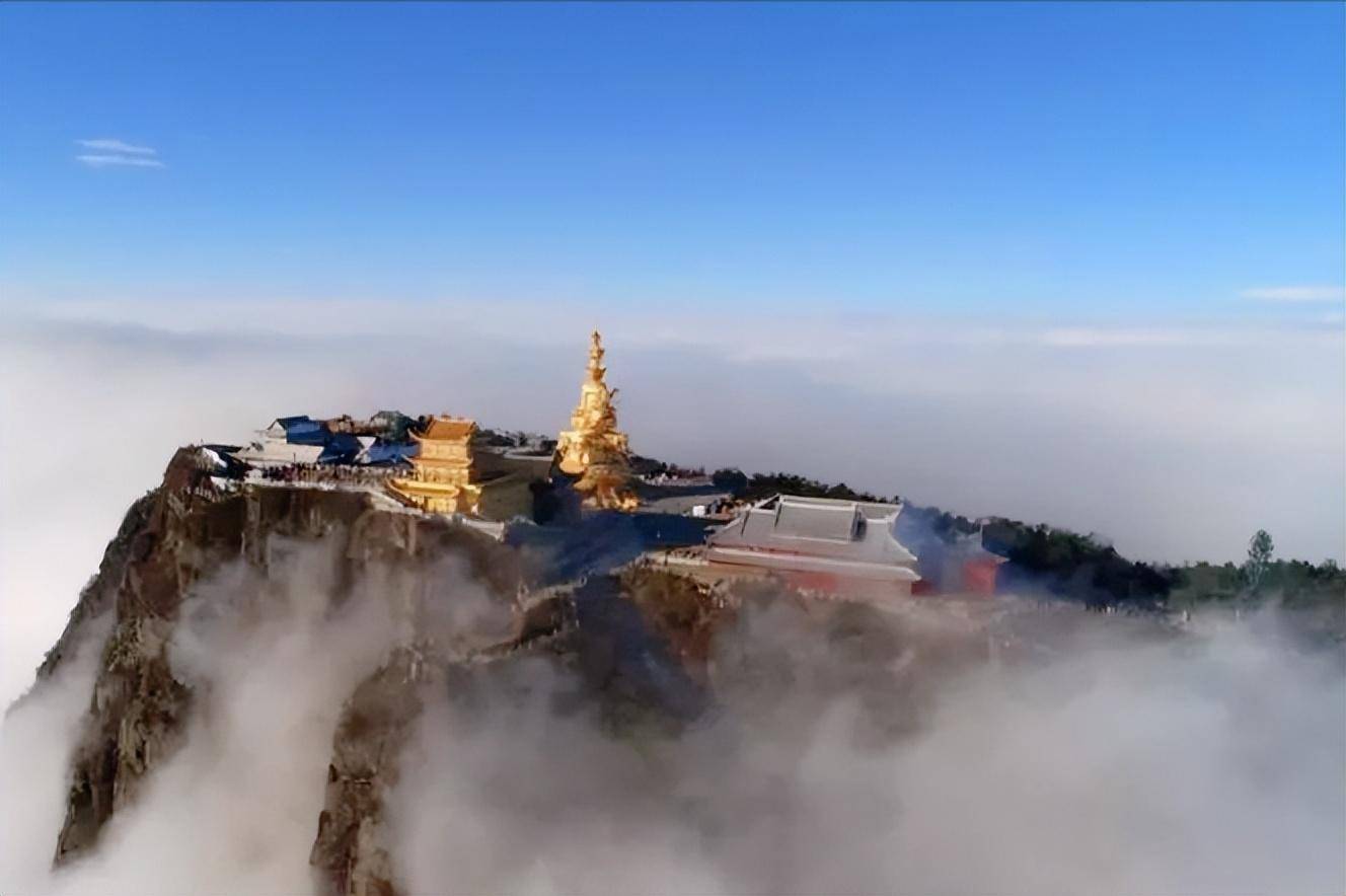 旅途喜欢什么景点(喜欢旅游的人喜欢什么礼物)