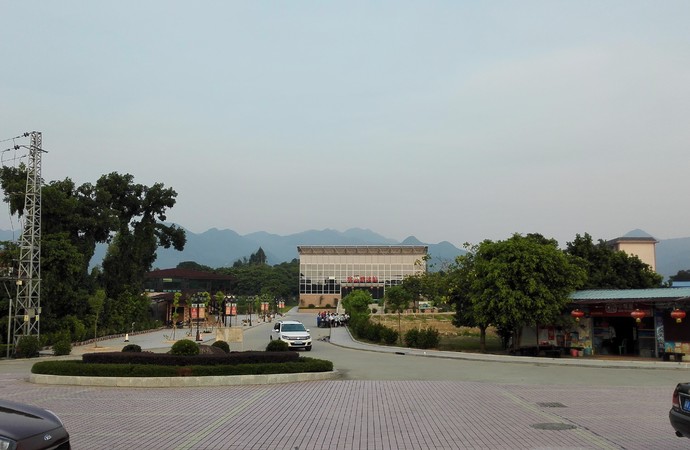 盘龙湾周边有什么景点(盘龙湾周边有什么景点吗)