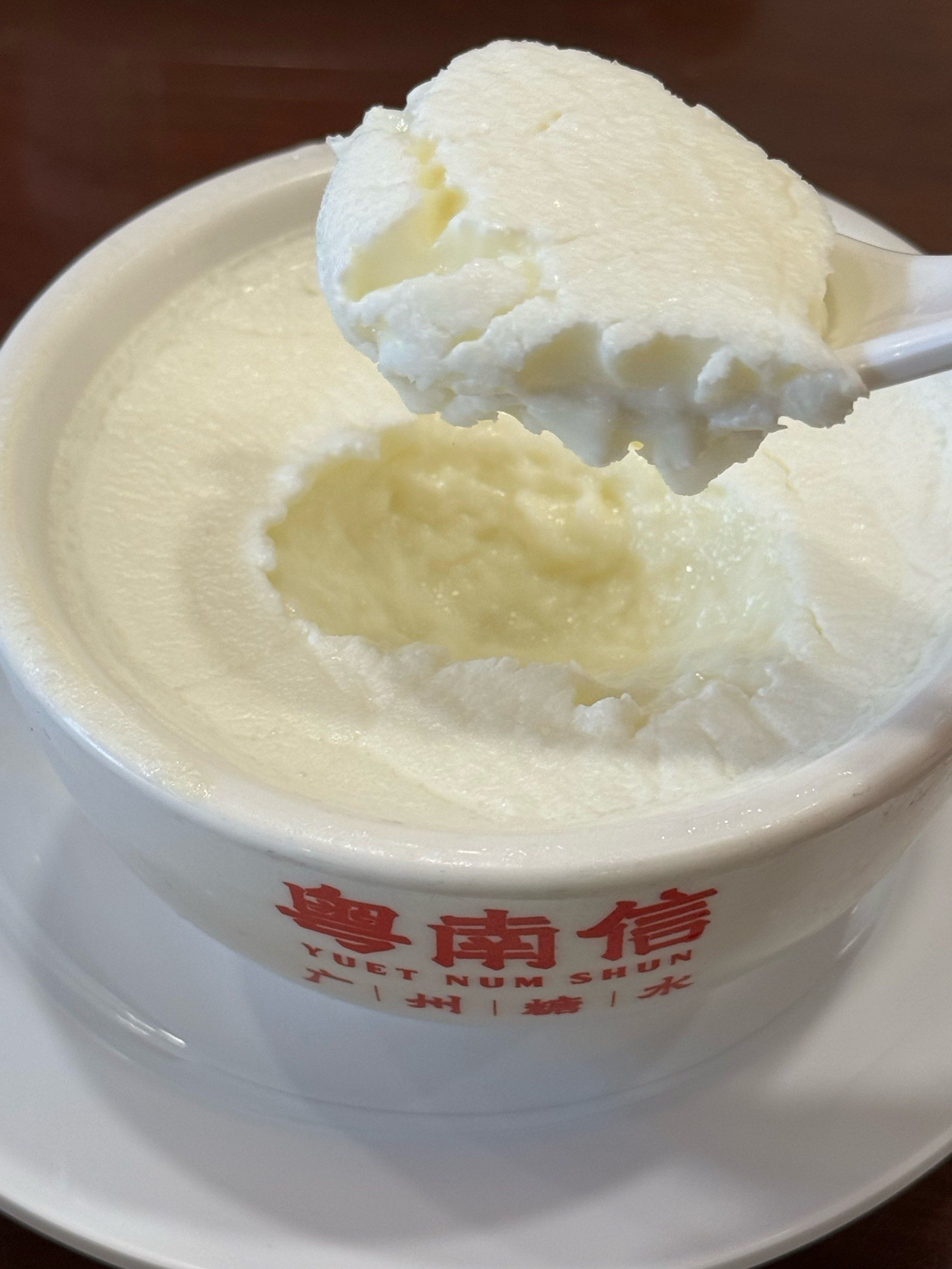 佛山双皮奶哪里好玩(佛山特产双皮奶)