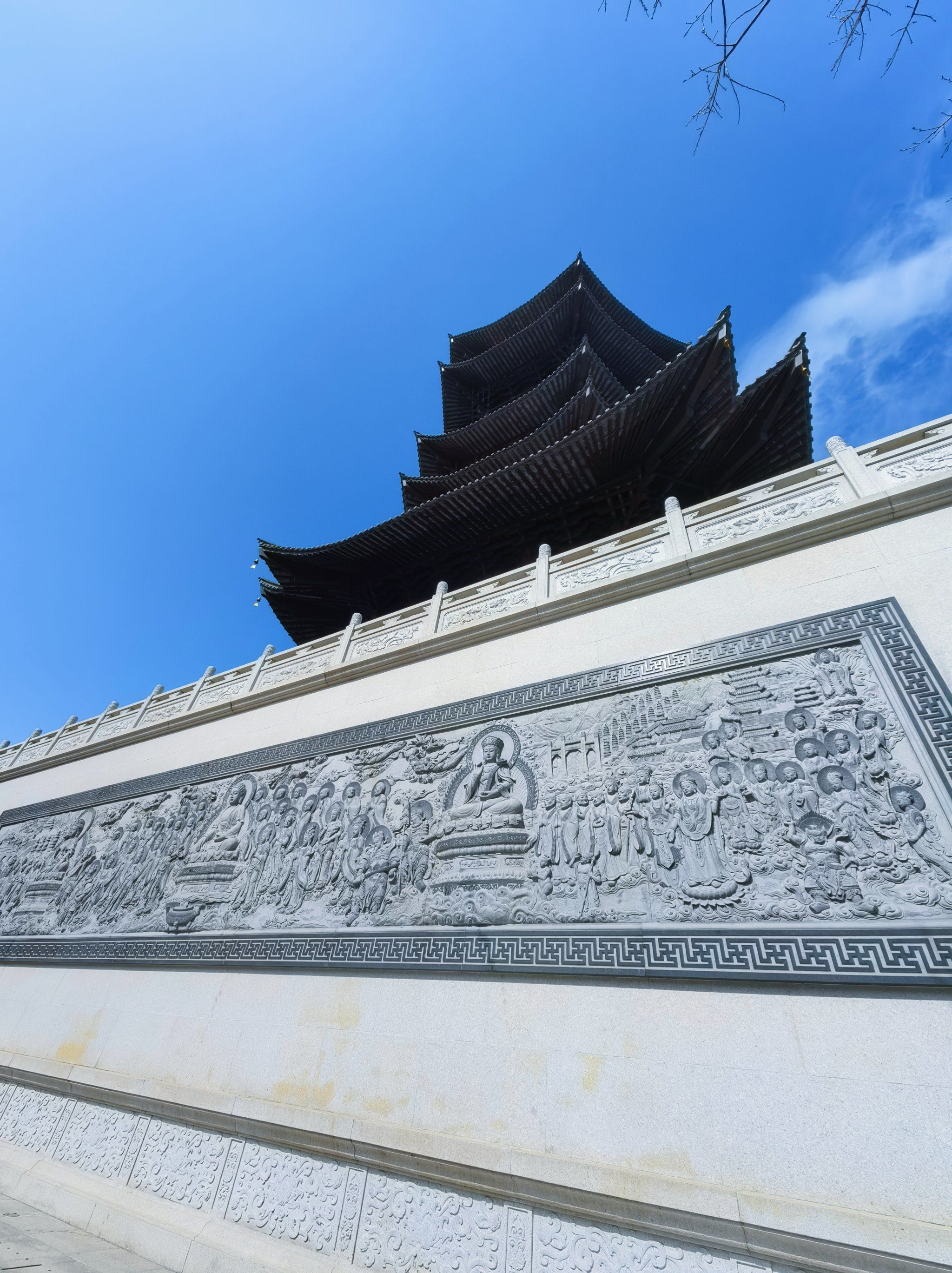 盘龙湾周边有什么景点(盘龙湾温泉度假村附近有什么景点)